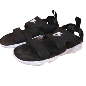 Nike Owaysis Black and White Sandals Size 6 Mens 8 Womens
